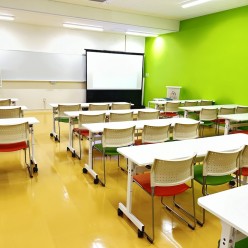 みんなの貸会議室　那覇壺川店