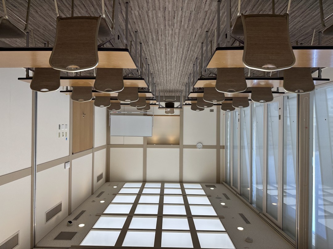 5F サルビアスライド0