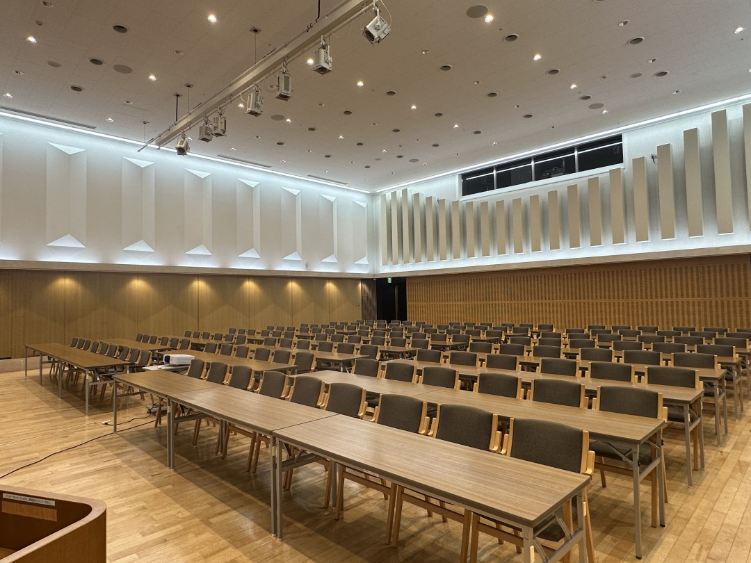 6F ホールスライド0