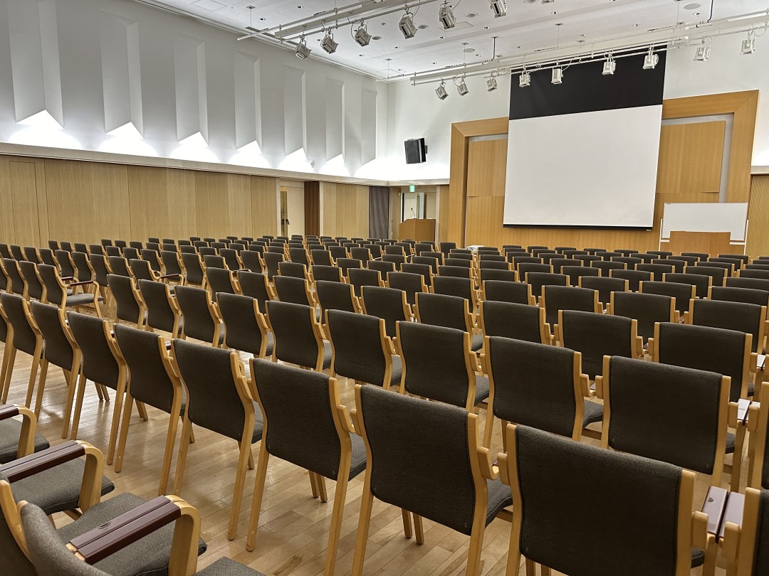 6F ホールスライド1