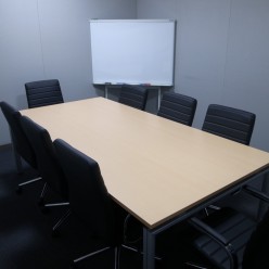 会議室４